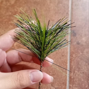 12pcs Artificial Pine Needle Branches review photo
