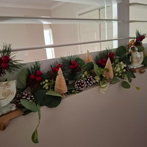 Artificial Pine Picks with Red Berries & Pinecones — 24pcs review photo