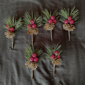Artificial Pine Picks with Red Berries & Pinecones — 24pcs review photo